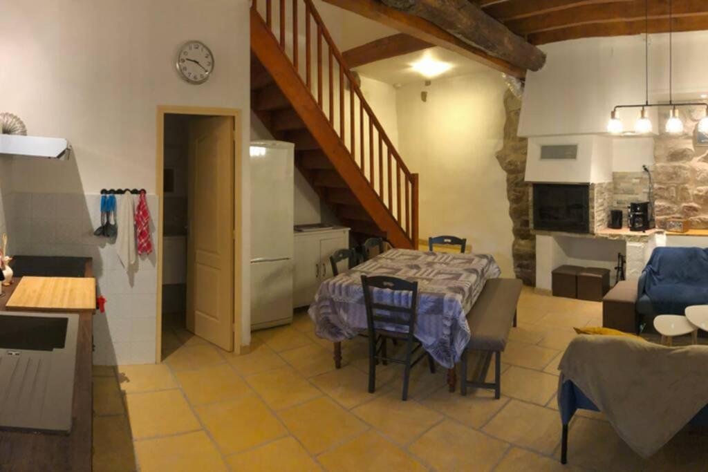 Les Maisons Du Conflent, Maisons Familiales En Pierre Au Coeur Des Remparts Villefranche-de-Conflent Exteriör bild